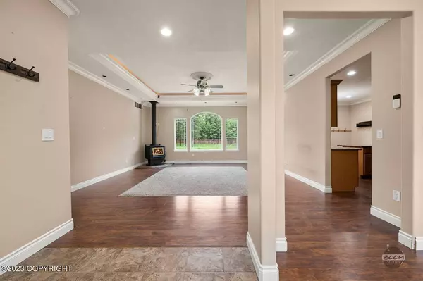 3752 N Sasha ST, Wasilla, AK 99623