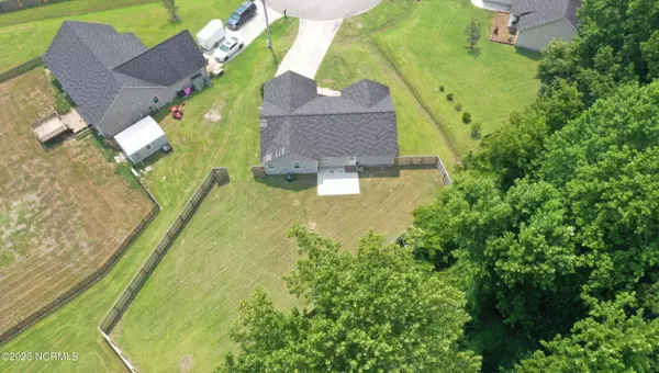 133 Woodbury Farm Drive, Jacksonville, NC 28540