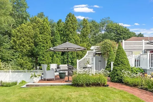 80 Salem St, Andover, MA 01810