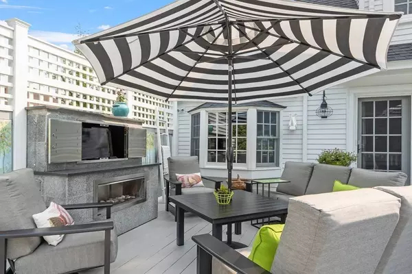 80 Salem St, Andover, MA 01810