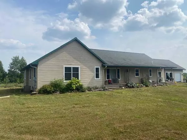 61848 Cloverdale RD, Askov, MN 55704