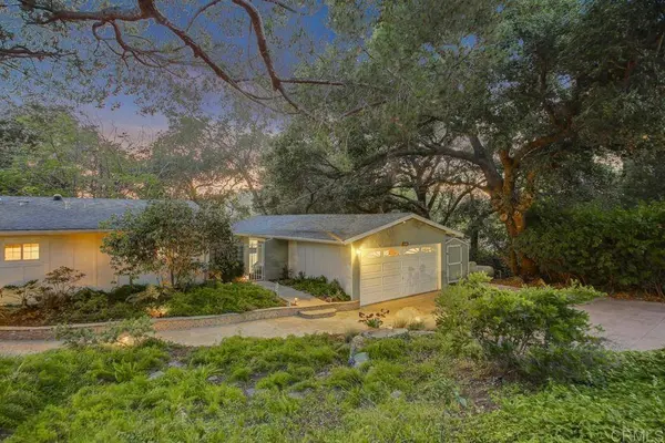 1593 Lone Oak RD, Vista, CA 92084