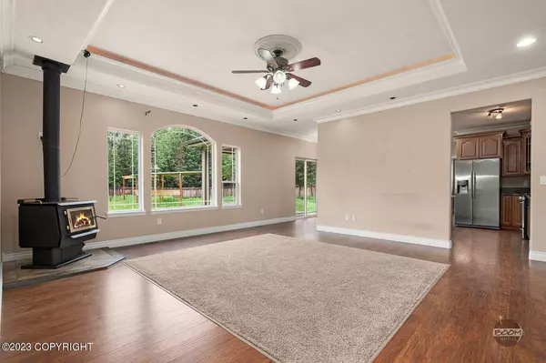 3752 N Sasha ST, Wasilla, AK 99623