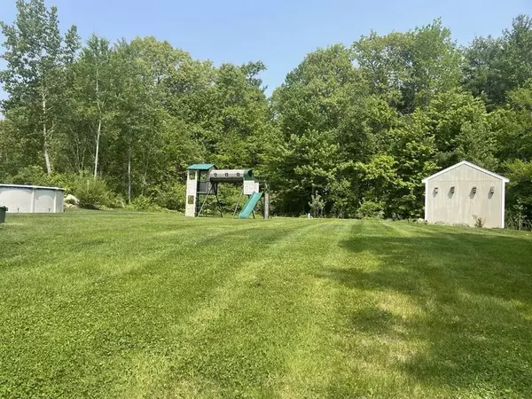 3 Hannahs Way, Charlton, MA 01507