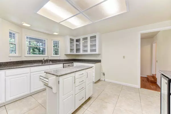 4820 Mount Aukum RD, Placerville, CA 95667