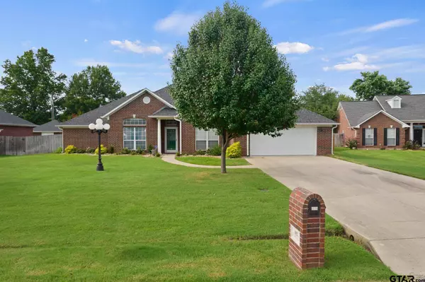 102 Codee Ct, Mt Pleasant, TX 75455