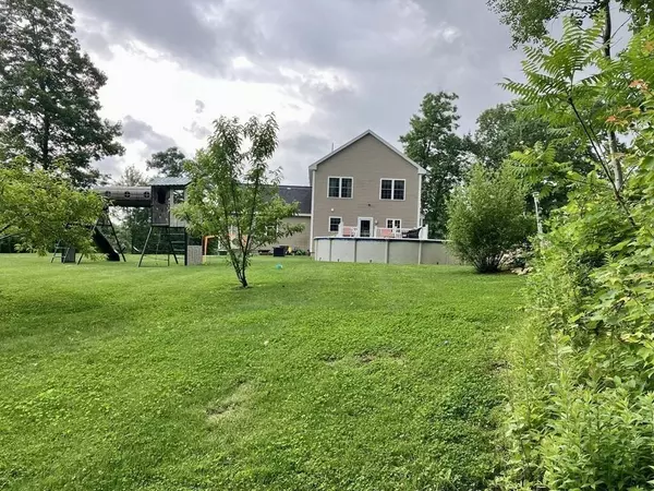 3 Hannahs Way, Charlton, MA 01507