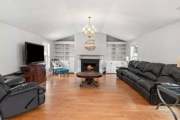 12 Blackstone Street, Peabody, MA 01960