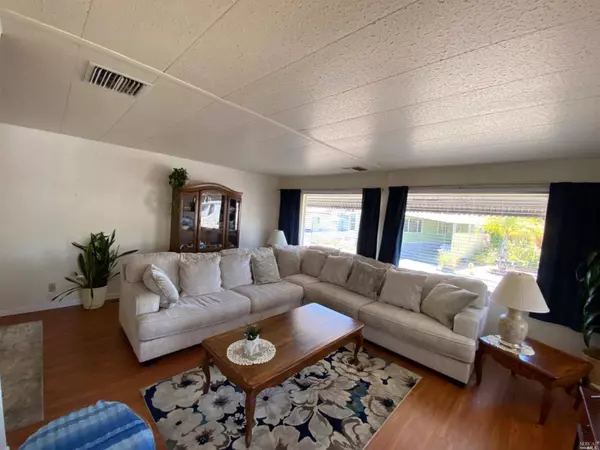 488 Colonial Park DR, Santa Rosa, CA 95403