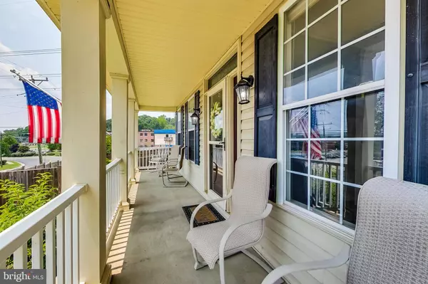 17636 OVERLOOK RD, Dumfries, VA 22026