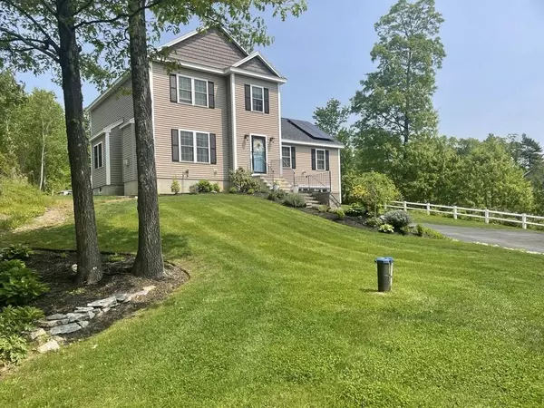 3 Hannahs Way, Charlton, MA 01507