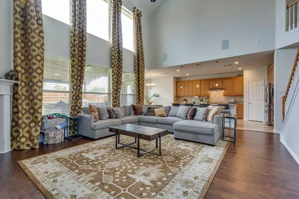 1200 Apache Lake Drive, Carrollton, TX 75010