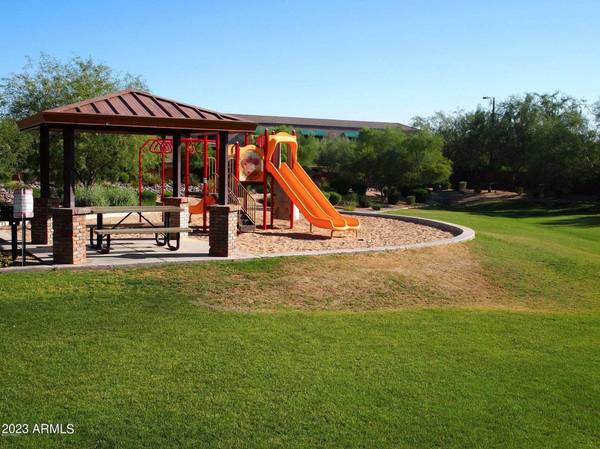 337 S AARON --, Mesa, AZ 85208