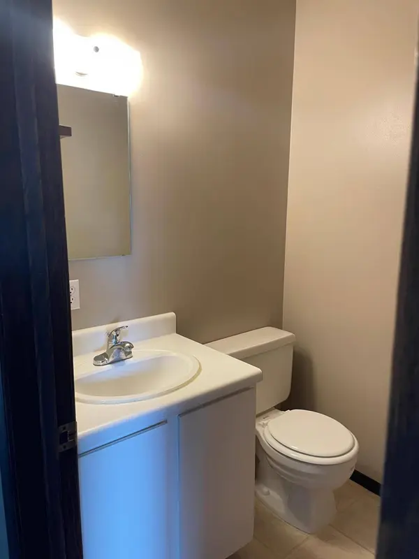 177 22nd ST NW, Owatonna, MN 55060