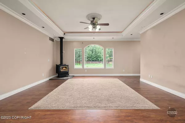 3752 N Sasha ST, Wasilla, AK 99623