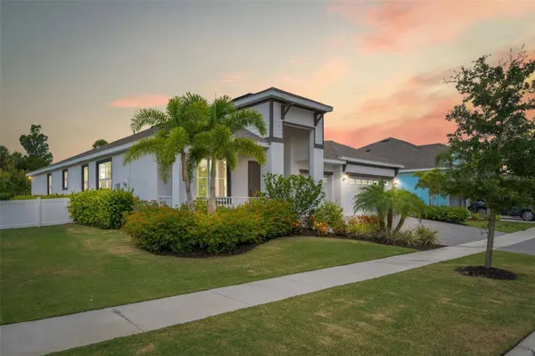 636 MANNS HARBOR DR, Apollo Beach, FL 33572