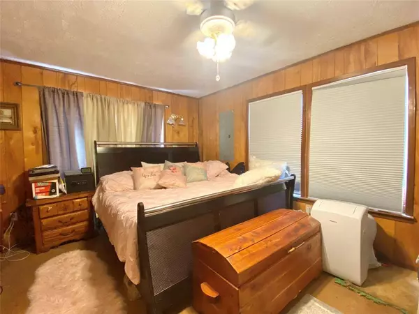 245 Indian SHR, Livingston, TX 77351