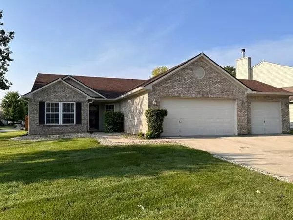 6497 W Deer Crossing BLVD, Mccordsville, IN 46055