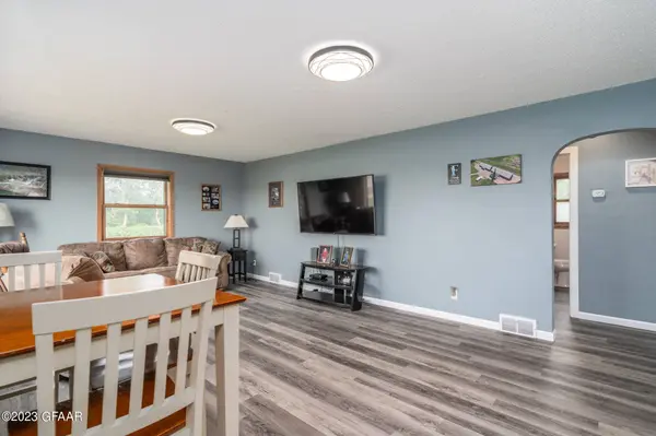 16033 5TH Street SE, Hillsboro, ND 58045