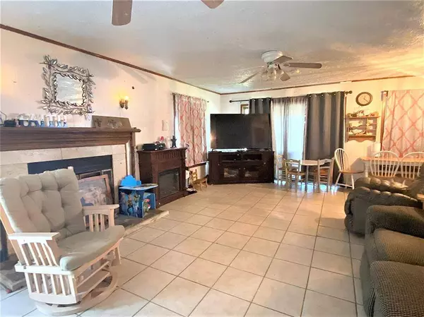 245 Indian SHR, Livingston, TX 77351
