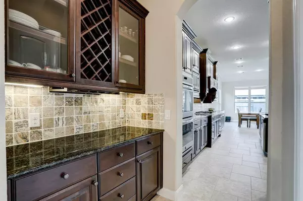 1505 Royal Field LN, Friendswood, TX 77546