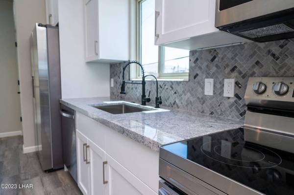 2042 Swanson Ave #H, Lake Havasu City, AZ 86403