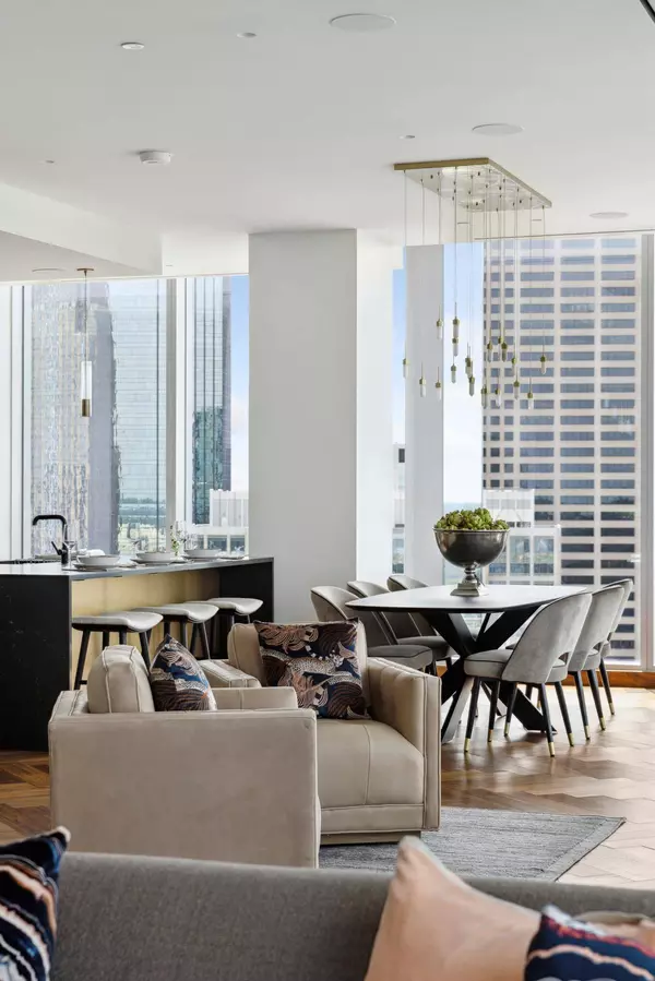 255 Hennepin Avenue #3206, Minneapolis, MN 55401