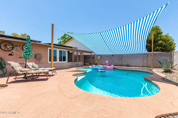 2320 W COLUMBINE Drive, Phoenix, AZ 85029