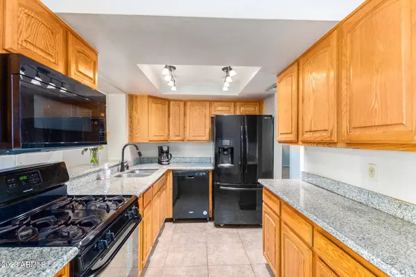 2320 W COLUMBINE Drive, Phoenix, AZ 85029