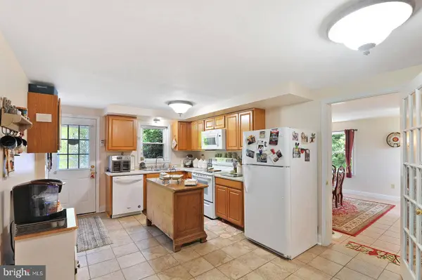 2017 ANDREWS LAKE RD, Felton, DE 19943