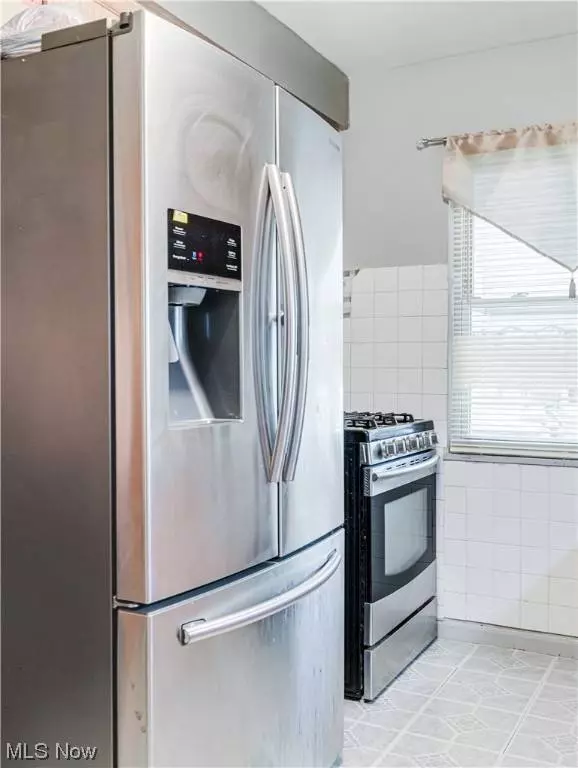 17110 Holly Hill DR, Cleveland, OH 44128