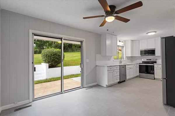 4024 Belvoir Pines Dr, Chattanooga, TN 37412