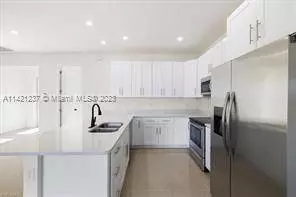 7004 Brazil Ct, La Belle, FL 33935