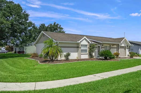 7315 LANDOVER DR, Zephyrhills, FL 33540