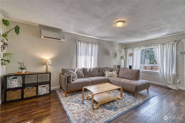 4111 S Sheridan AVE, Tacoma, WA 98418