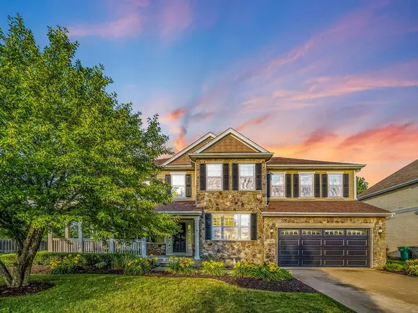 912 Nightshade LN, Shorewood, IL 60404