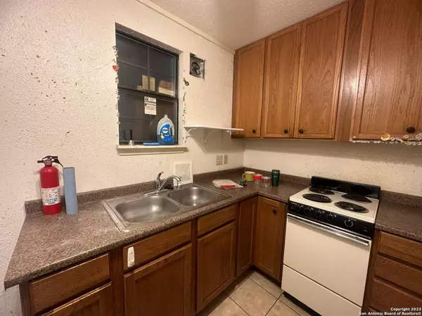 128 Roundtree, San Antonio, TX 78233