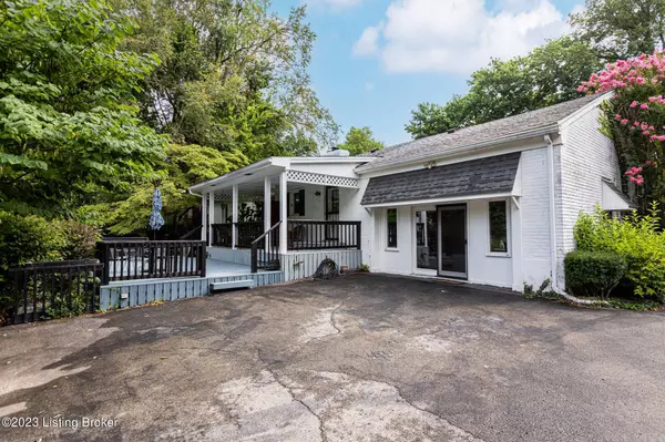 214 N Chadwick Rd, Louisville, KY 40223