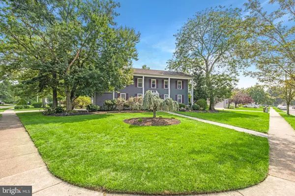 173 BRIARWOOD RD, Mount Laurel, NJ 08054