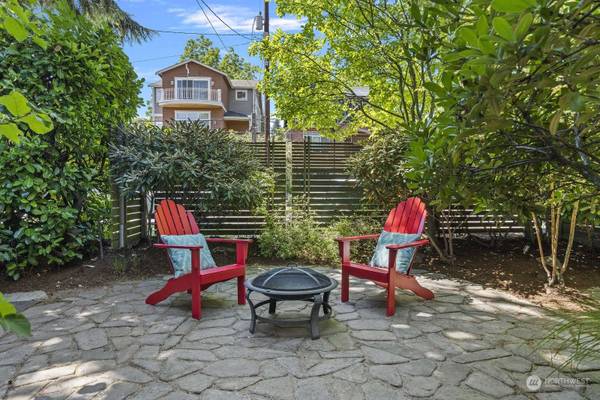 7510 34th AVE NE, Seattle, WA 98115