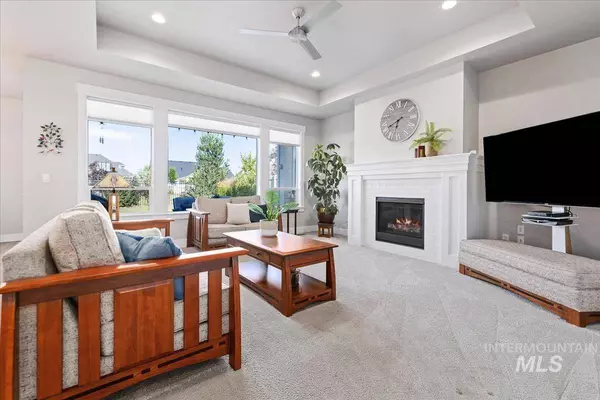 5902 S Wayland Way, Meridian, ID 83642