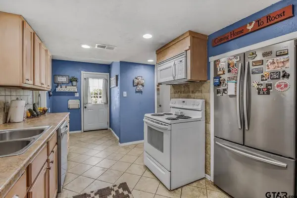 149 Private Rd 627, Carthage, TX 75633