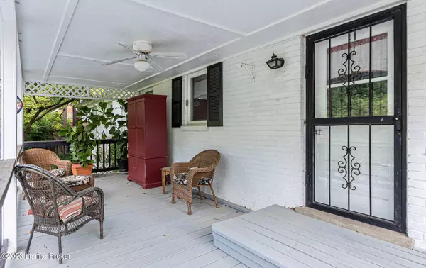 214 N Chadwick Rd, Louisville, KY 40223