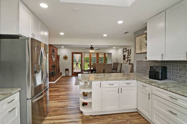 840 Winmoor DR, Sleepy Hollow, IL 60118