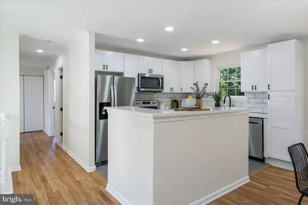 8124 PHIRNE RD E, Glen Burnie, MD 21061