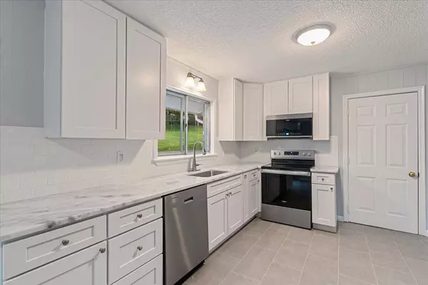 4024 Belvoir Pines Dr, Chattanooga, TN 37412