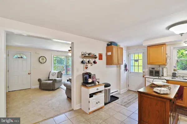 2017 ANDREWS LAKE RD, Felton, DE 19943