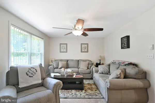 2017 ANDREWS LAKE RD, Felton, DE 19943