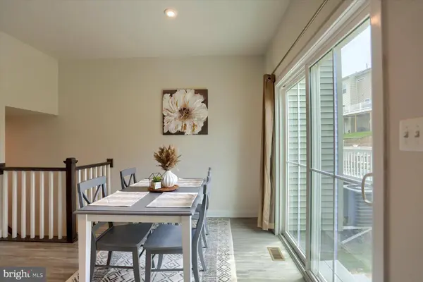 1030 ROSECROFT LN, York, PA 17403