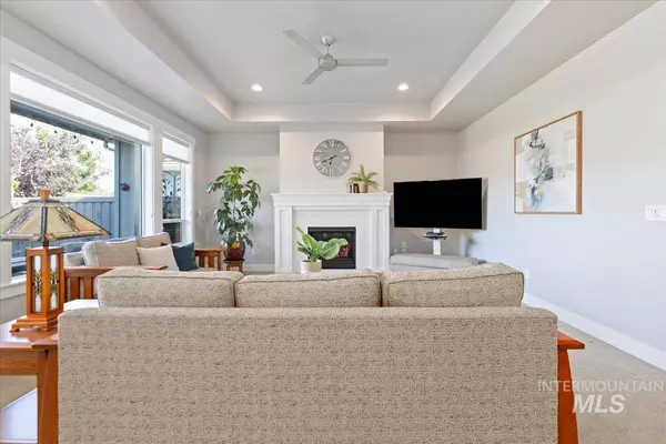 5902 S Wayland Way, Meridian, ID 83642